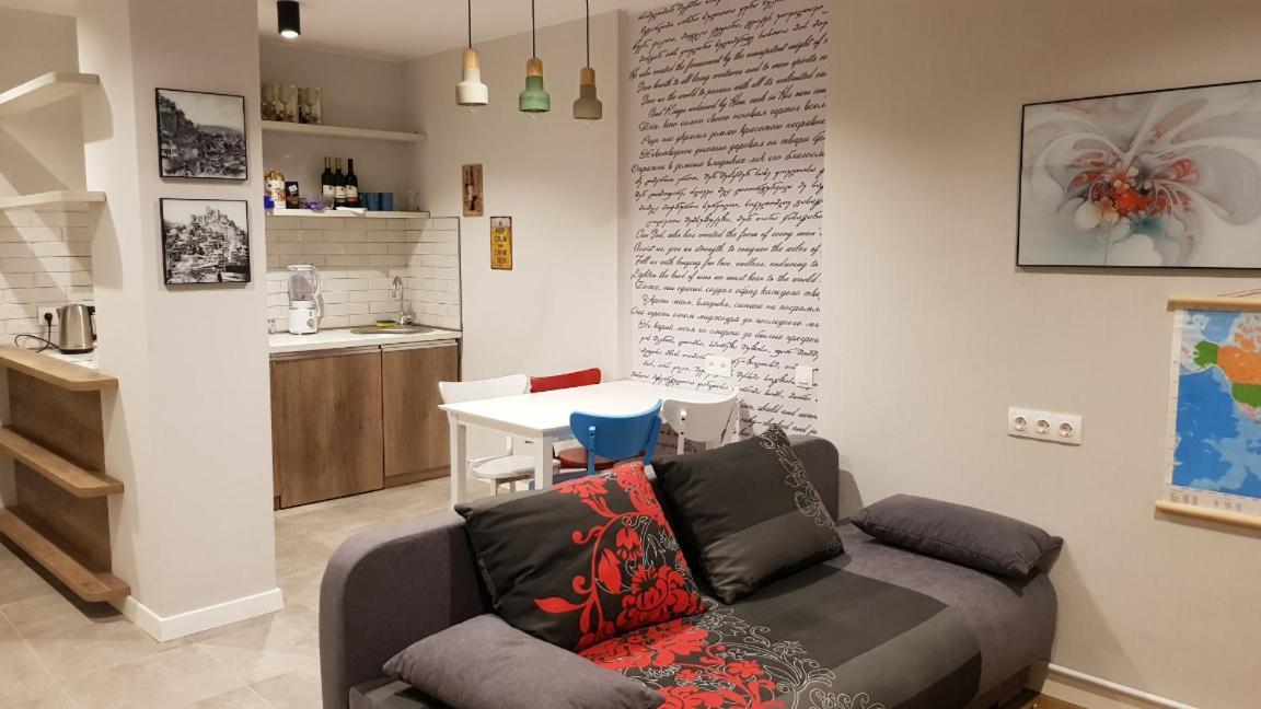 Your Home In Tbilisi: Cosy Stay In The Old City Eksteriør billede